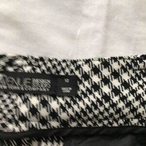 New York & Company Black and White Houndstooth Pants